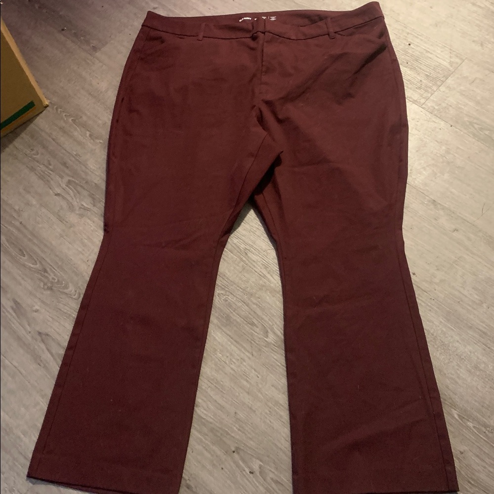 Old Navy Maroon High-Rise Pixie Pants